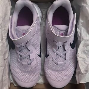Nike Revolution 6 NN Kids Shoes - Violet Frost and Thunder Blue